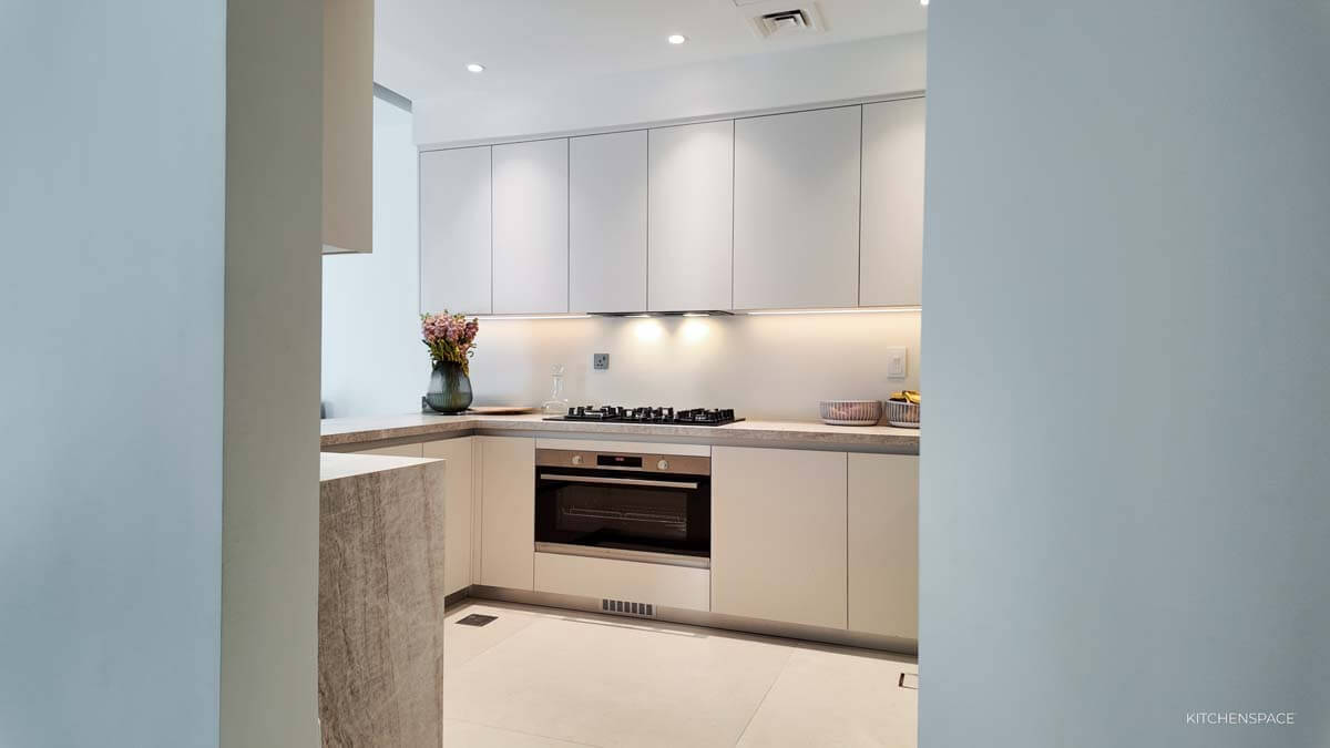 Neutral U-Shape Kitchen